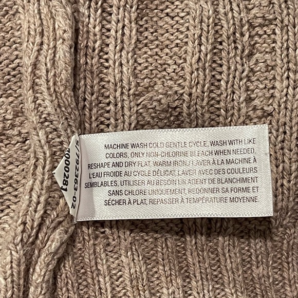 Old Navy - Cable Knit Button-Up Sweater - Beige - Picture 7 of 7